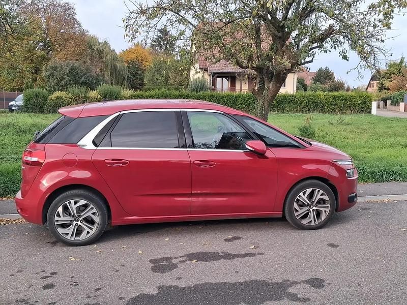Rouge Occasion 2015 Citroën C4 Picasso Monospace | 9 000 € (Prix juste) - Image 1/4