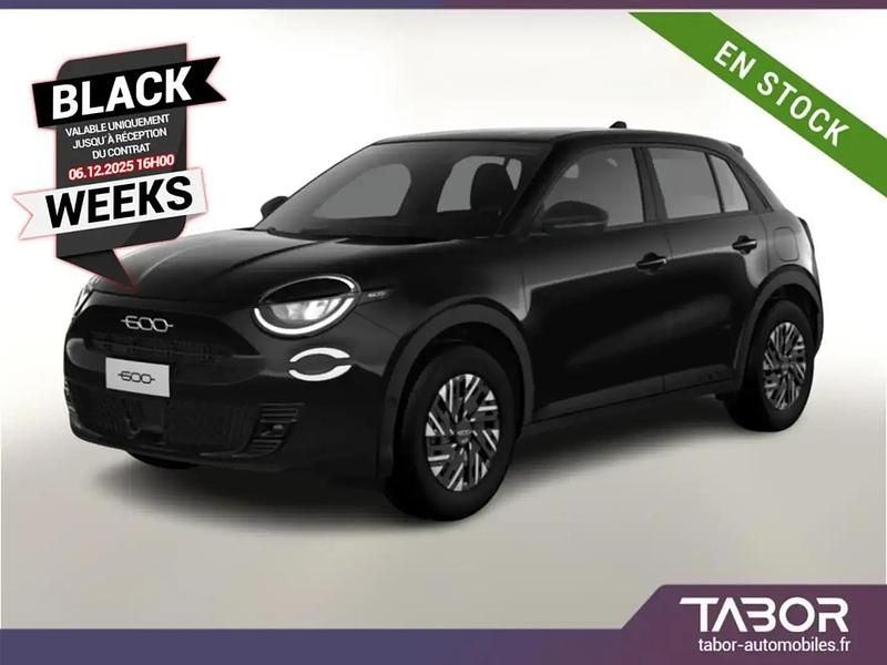 Noir Nouvelle 2025 Fiat 600E Red | 25 904 € (Super prix) - Image 1/4