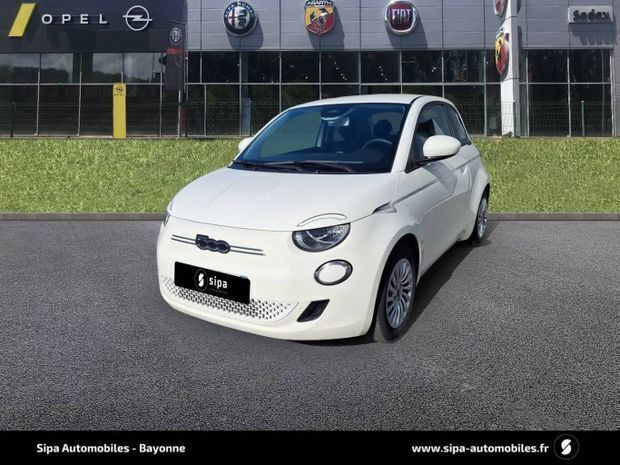 Blanc Utilisé 2022 Fiat 500e Action Citadine | 11 990 € (Prix juste) - Image 1/4