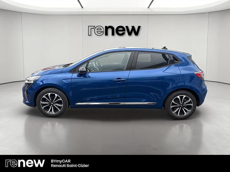 Occasion Renault Clio V Techno 100 ch (73 kW) 2024 Bleu Citadine