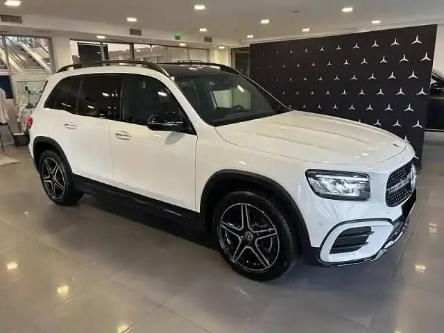 Occasion Mercedes GLB200 2025 Polar white SUV