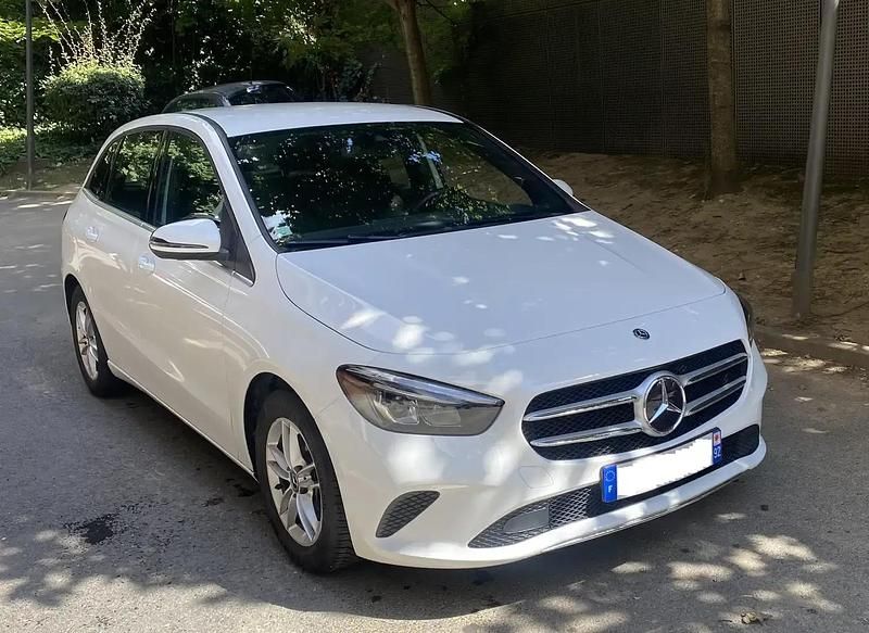 Utilisé 2019 Mercedes B180 Progressive Monospace | 17 800 € (Prix juste) - Image 1/4