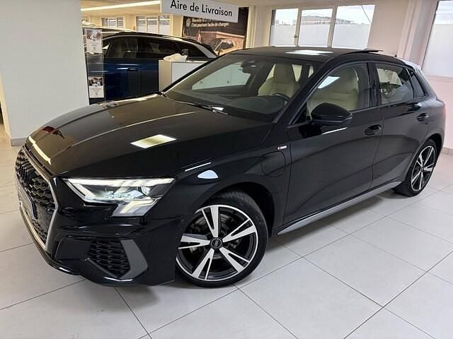 Noir mythic métallisé Occasion 2021 Audi A3 Sportback e-tron S-Line Citadine | 28 490 € (Prix juste) - Image 1/4