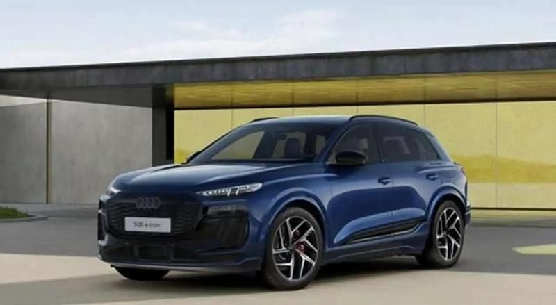 Noir Occasion 2024 Audi SQ6 e-tron Sport SUV | 77 950 € - Image 1/4