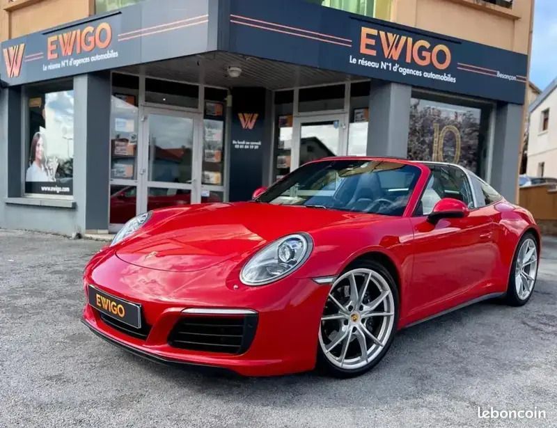 Rouge Utilisé 2018 Porsche 911 Carrera 4 Cabriolet Cabriolet | 119 990 € - Image 1/4