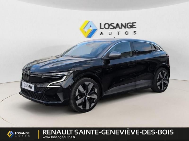 Utilisé 2022 Renault Mégane Techno Berline | 23 990 € (Prix juste) - Image 1/4