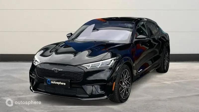 Noir Nouvelle 2025 Ford Mustang Mach-E GT Extended Range SUV | 58 999 € - Image 1/4
