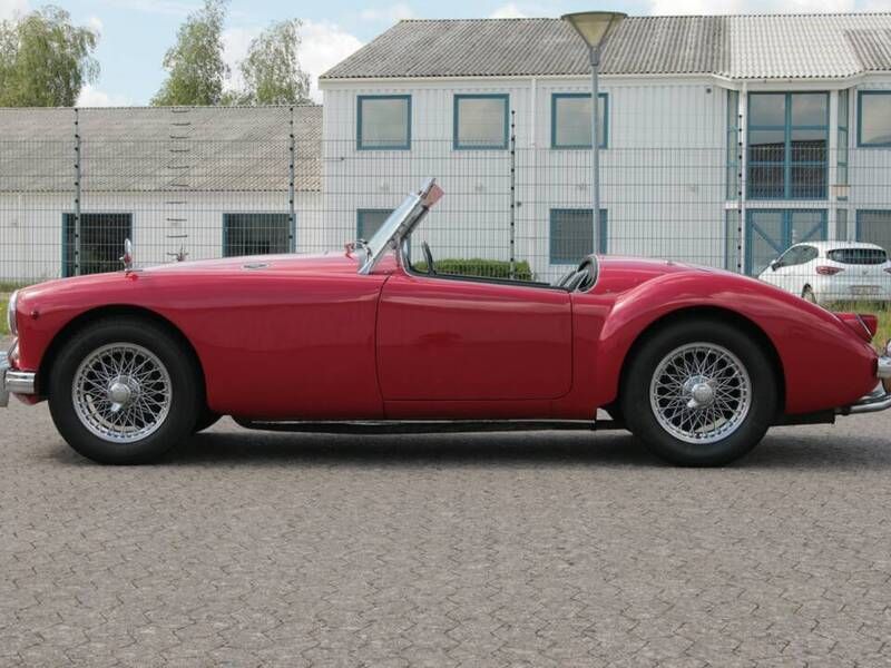 Occasion MG MGA 72 ch (52 kW) 1959 Rouge Cabriolet