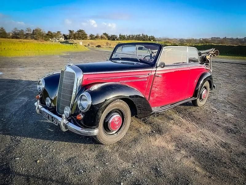 Occasion Mercedes 220 170 ch (125 kW) 1952 Rouge Cabriolet