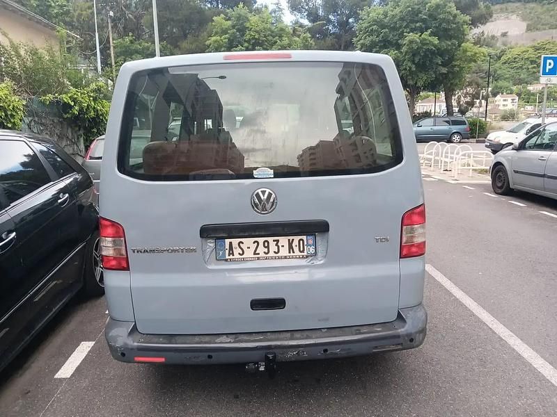Gris Utilisé 2010 VW T5 Van | 6 300 € - Image 1/4