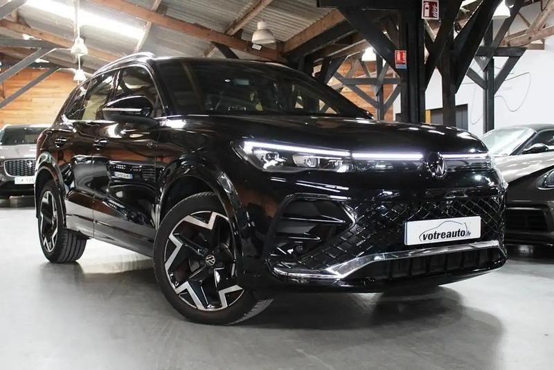 Noir Utilisé 2024 VW Tiguan R-line SUV | 41 900 € (Prix assez cher) - Image 1/4