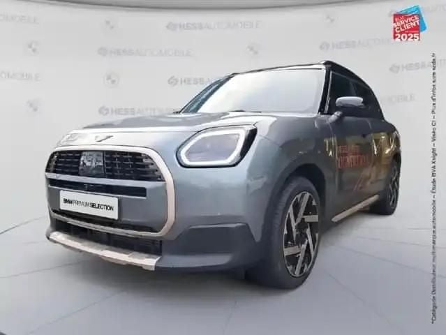 Smokey green Occasion 2024 Mini Countryman Favoured SUV | 37 999 € - Image 1/4