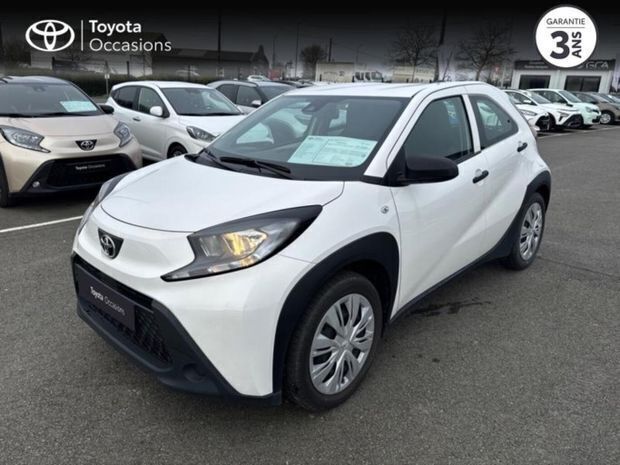 Blanc Utilisé 2023 Toyota Aygo Active Citadine | 12 490 € (Bon prix) - Image 1/4