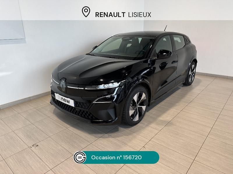 Noir Utilisé 2022 Renault Mégane Equilibre Berline | 21 990 € (Prix juste) - Image 1/4