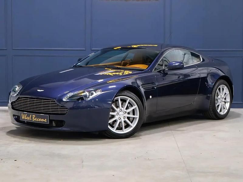 Bleu Utilisé 2007 Aston Martin V8 Vantage Coupé | 56 900 € (Prix juste) - Image 1/4