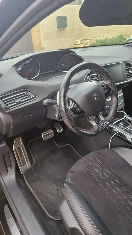 Occasion 2020 Peugeot 308 S Berline | 13 900 € (Super prix) - Image 1/4