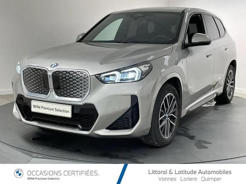 Blanc Utilisé 2024 BMW iX1 M Sport SUV | 37 900 € (Prix juste) - Image 1/4