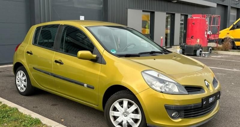 Occasion Renault Clio II Dynamique 75 ch (55 kW) 2006 Citadine