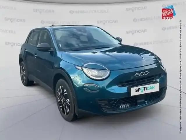 Occasion Fiat 600 102 ch (75 kW) 2024 Bleu SUV