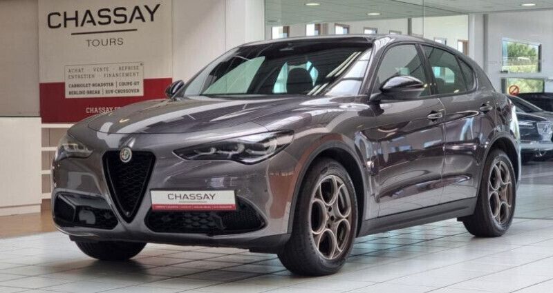 Utilisé 2024 Alfa Romeo Stelvio Sprint SUV | 41 390 € (Prix juste) - Image 1/4