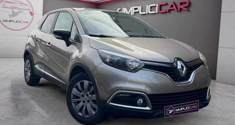 Beige Occasion 2016 Renault Captur Business SUV | 9 280 € (Super prix) - Image 1/4