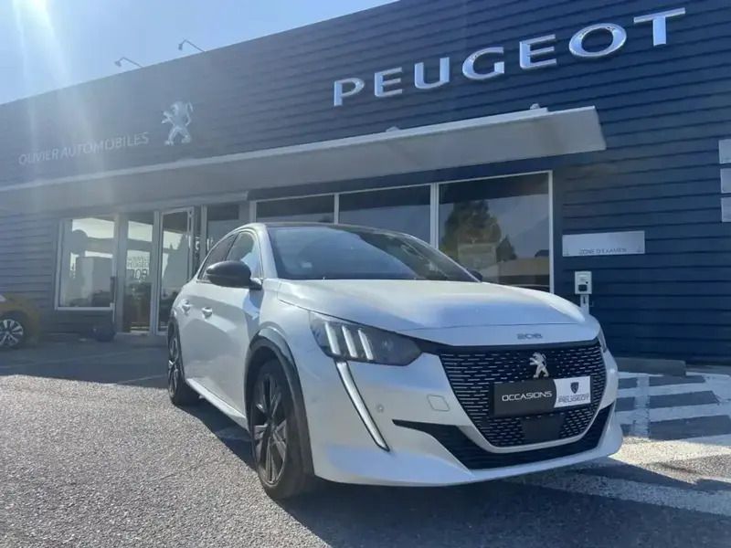 Utilisé 2021 Peugeot 208 GT Citadine | 17 790 € (Prix assez cher) - Image 1/4