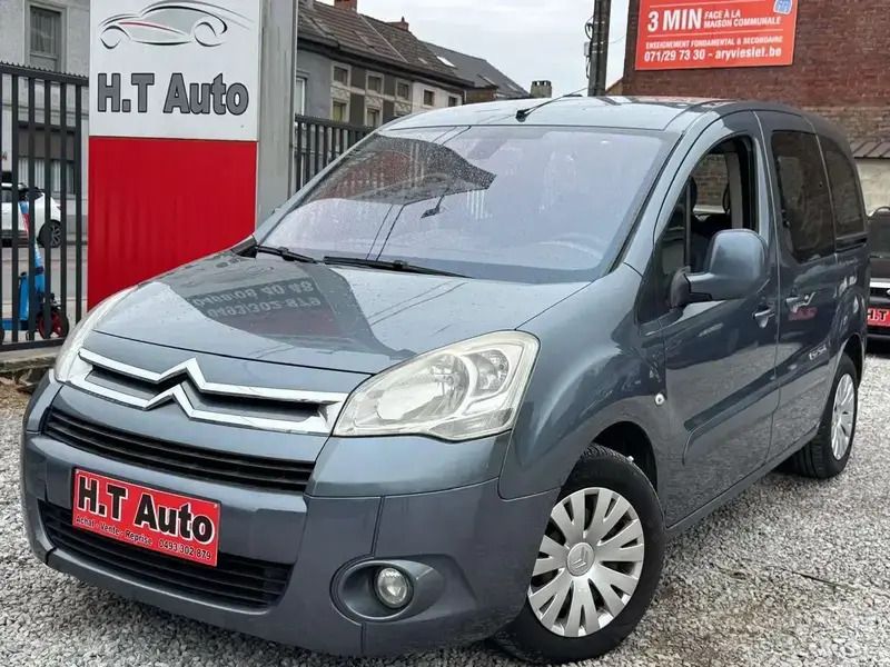 Blanc Utilisé 2010 Citroën Berlingo Monospace | 4 999 € - Image 1/4