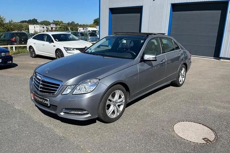 Gris Utilisé 2010 Mercedes E350 Avantgarde Berline | 22 490 € - Image 1/4