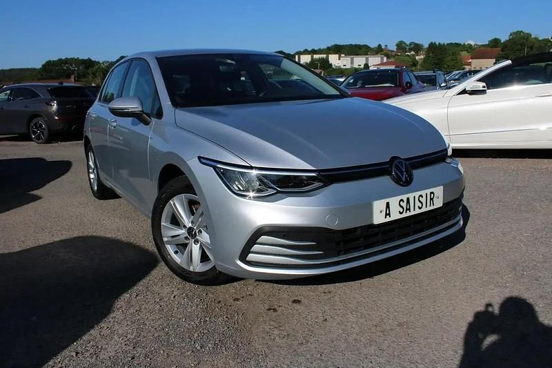 Gris Utilisé 2022 VW Golf VIII Style Berline | 23 900 € (Prix juste) - Image 1/4