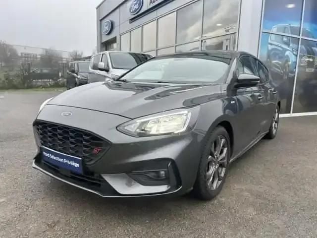 Gris magnetic métallisé premium Occasion 2021 Ford Focus ST-Line Berline | 16 999 € (Bon prix) - Image 1/4