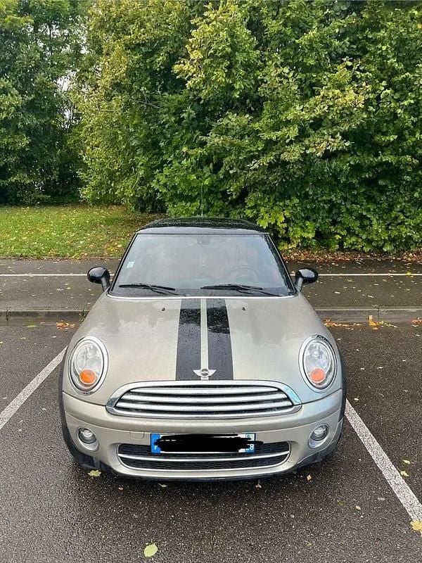 Beige Utilisé 2008 Mini Cooper Hatch Citadine | 3 900 € - Image 1/4