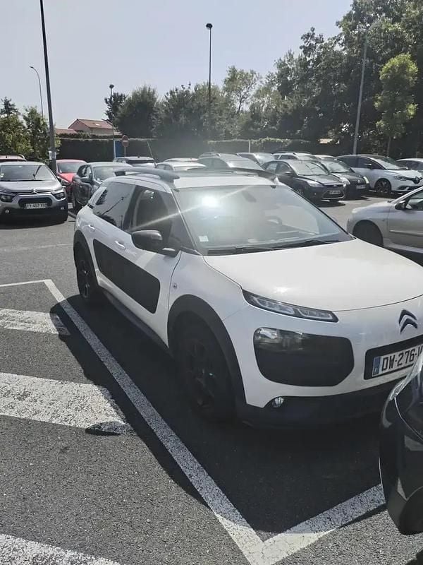 Utilisé 2015 Citroën C4 Cactus PureTech Citadine | 4 800 € (Super prix) - Image 1/4