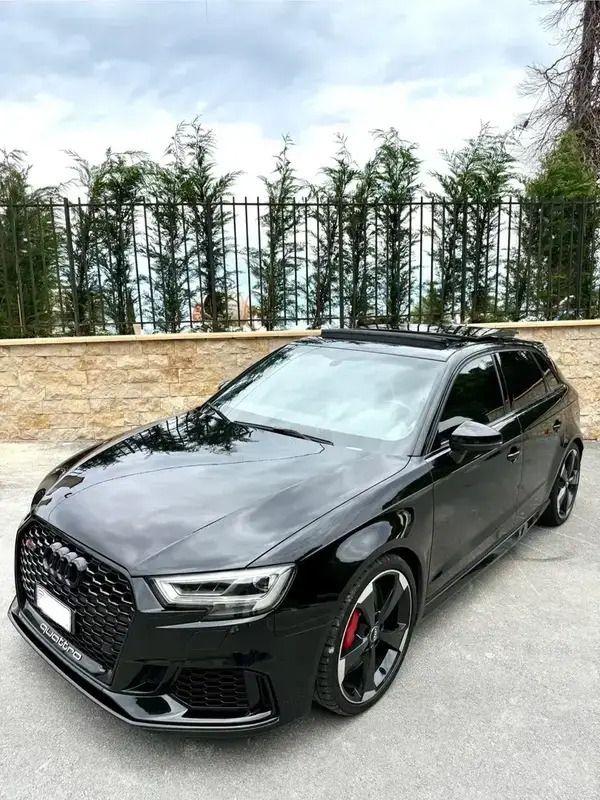 Utilisé 2019 Audi RS3 Sportback Sport Citadine | 36 000 € (Super prix) - Image 1/4