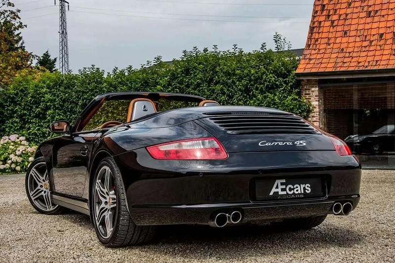 Noir Occasion 2006 Porsche 911 Carrera 4S Cabriolet Sport Cabriolet | 64 950 € (Prix juste) - Image 1/4