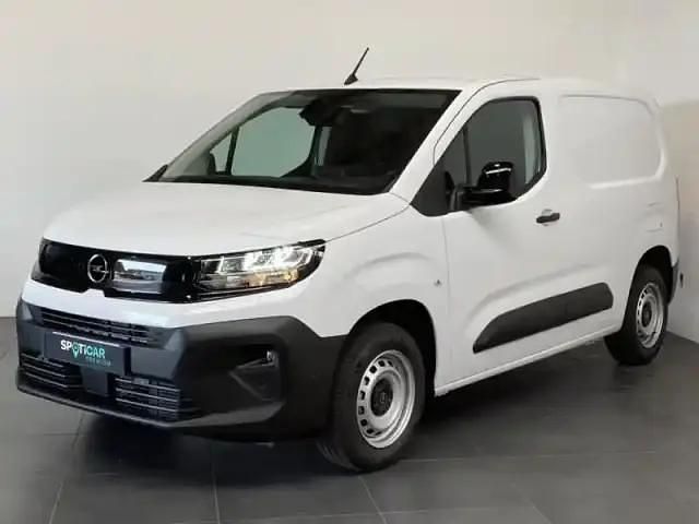 Nouvelle Opel Combo 2025 Blanc icy Berline