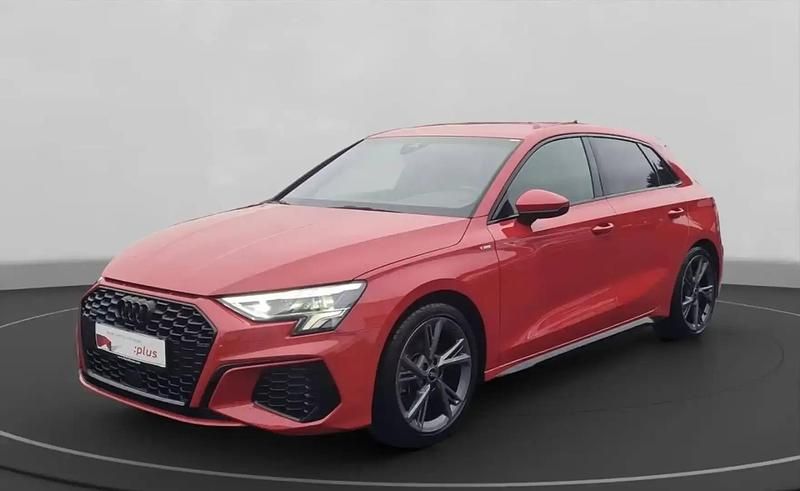 Rouge Occasion 2022 Audi A3 S-Line SUV | 31 990 € - Image 1/4