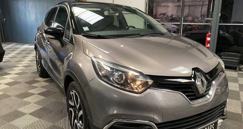 Utilisé 2016 Renault Captur Zen SUV | 9 990 € (Super prix) - Image 1/4