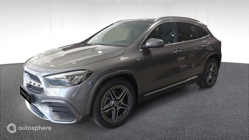 Gris Utilisé 2025 Mercedes GLA200 AMG line SUV | 47 990 € (Prix assez cher) - Image 1/4