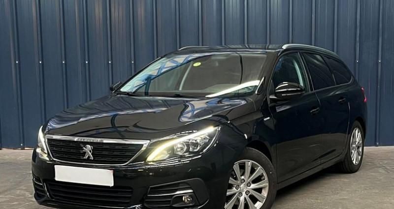 Utilisé 2020 Peugeot 308 Style Berline | 9 990 € (Super prix) - Image 1/4