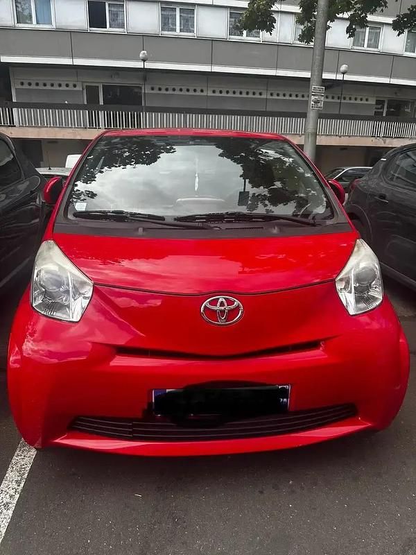 Rouge Utilisé 2012 Toyota iQ Edition Citadine | 12 500 € - Image 1/4