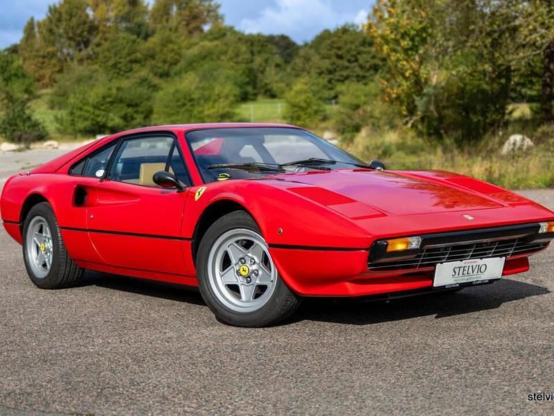 Rouge Utilisé 1978 Ferrari 308 Coupé | 119 000 € - Image 1/4