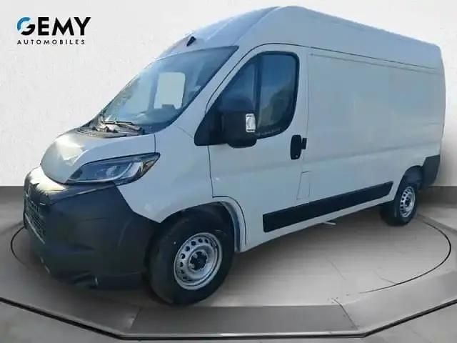 Nouvelle Peugeot Boxer S 2025 Blanc icy teinte pastel Van