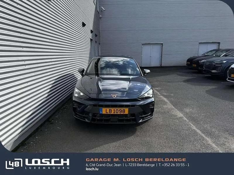 Gris Utilisé 2025 Cupra Leon Berline | 29 937 € (Prix juste) - Image 1/4