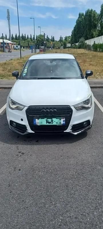 Blanc Utilisé 2012 Audi A1 Citadine | 3 000 € (Super prix) - Image 1/4