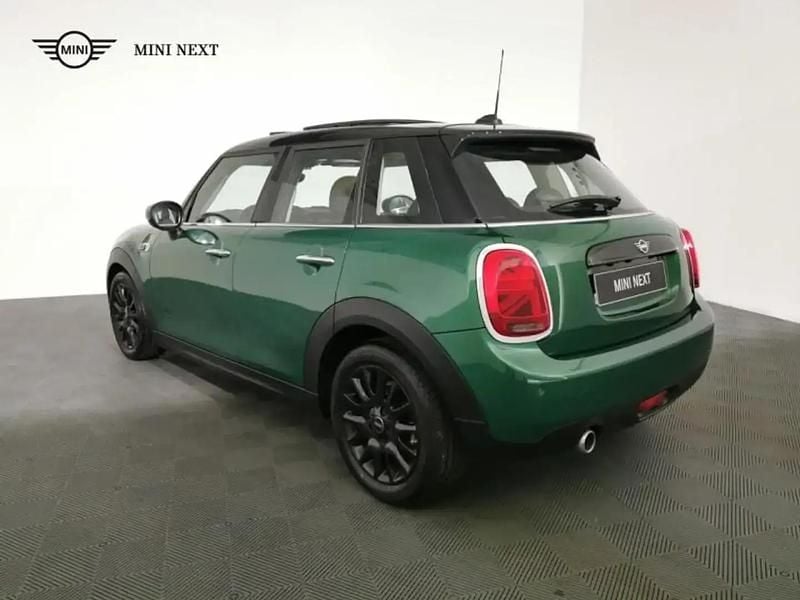 Image 2/4