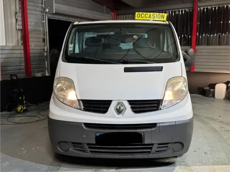 Blanc Utilisé 2008 Renault Trafic Van | 10 500 € (Prix juste) - Image 1/4