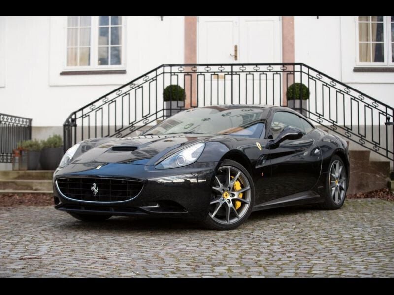 Utilisé 2010 Ferrari California Cabriolet | 129 900 € (Prix cher) - Image 1/4