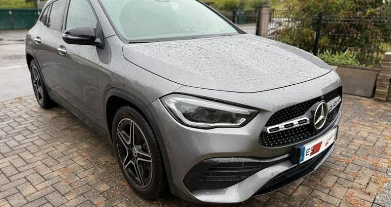 Gris Utilisé 2020 Mercedes GLA200 AMG line SUV | 31 890 € (Prix juste) - Image 1/4