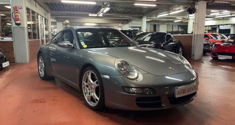 Utilisé 2005 Porsche 911 Carrera Coupé | 45 990 € (Prix juste) - Image 1/4