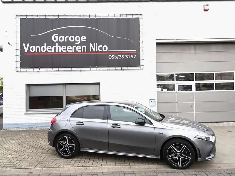Gris Utilisé 2021 Mercedes A250 Berline | 26 900 € (Bon prix) - Image 1/4